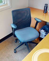 [#B13-5] Task chair with arms