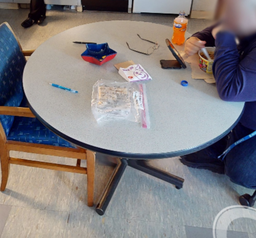 [#C4-8] Round meeting table