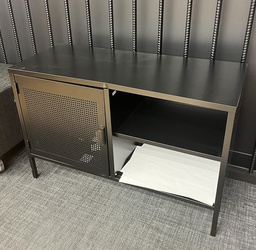 [#D20-7] Credenza