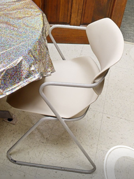 [#B8-6] White side chair