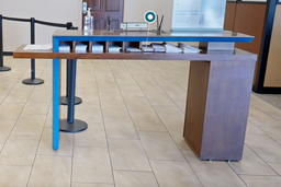 [#C4-10] Cheque desk