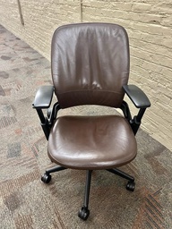 [#B13-43] Task Chair - brown leather Leap