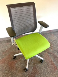 [#B13-44] Task Chair - green Think V1