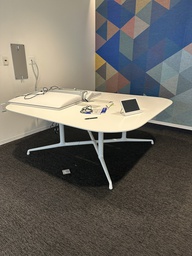 [#C12-7] Beige Table