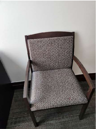 [#B9-33] Brown Guest Chairs