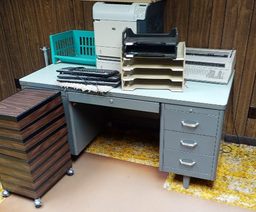 [#E4-6] Desk - 6 Drawer