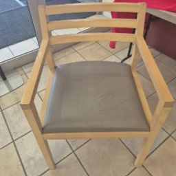 [#B9-13] Wood Guest Chairs