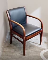 [#B9-3] Black Guest Chair