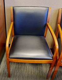 [#B9-7] Black guest chair