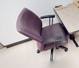 [#B13-10] Task Chair