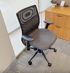 [#B13-5] Task Chair