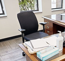 [#B13-8] Task Chair - Black