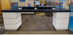 [#E5-11] Large cheque desk