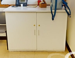 [#D19-7] 2 door cabinet