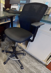 [#B13-12] Adjustable task chair