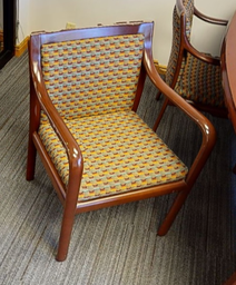 [#B9-1] Guest Chairs