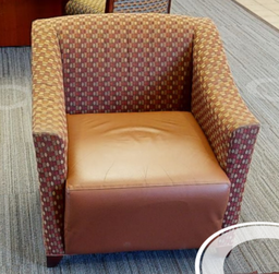 [#B12-8] Lobby chairs