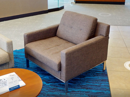 [#B12-8] Brown lounge chair