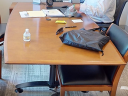 [#C5-5] Conference table