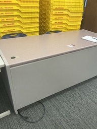 [#E2-27] Metal Desk