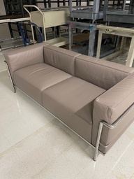 [#B7-12] Couch
