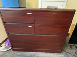 [#D20-122] Wood File Cabinet