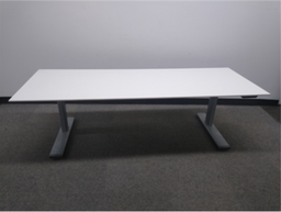 [#E10-4] Desk, BLT, STC, 82, White, Elec base