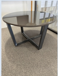 [#C3-41] C+D ROUND TABLE