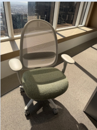 [#B13-61] TONE CHAIR