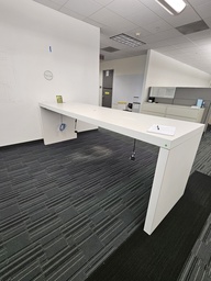 [#C4-551] 10ft Large huddle table