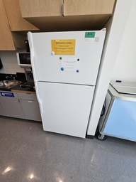 [#G10-447] White refrigerator