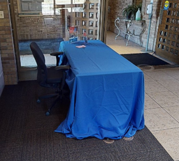 [#C8-16] Folding Table