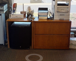 [#C10-22] Printer Table