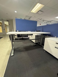 [#E10-2] 70" CRANK SIT STAND TABLE