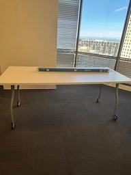 [#C12-5] 6' ROLLING TABLE
