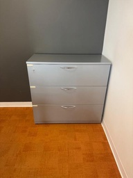 [#D8-24] 42" 3 DRAWER FILE