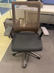 [#B13-40] BLACK/BROWN STEELCASE THINK CHAIR