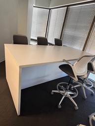 [#C4-68] 8'x4' BAR HEIGHT TABLE