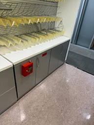 [#D20-101] STORAGE CABINET W/ 5' TOP