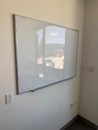 [#F4-117] 4' MARKERBOARD