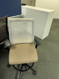 [#B13-149] CREAM TASK CHAIR