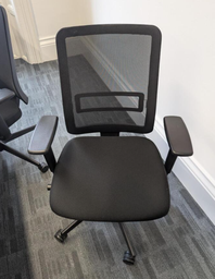 [#B13] Office chair