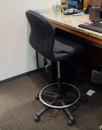 [#B12-3] Teller task chair no arms