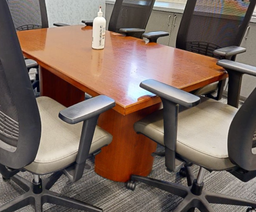 [#C5-15] Conference table, small, wood, round legs
