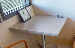 [#C4-5] Communal Table