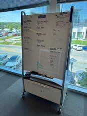 [#F4-37] 3' ROLLING MARKERBOARD