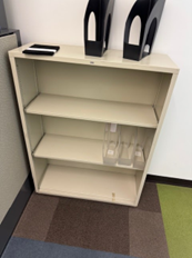 [#D2-53] BEIGE METAL BOOKCASE