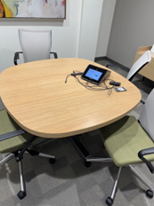 [#C5-124] SMALL TABLE
