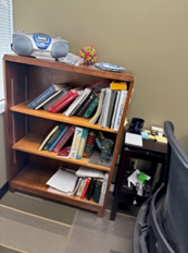 [#D2-195] WOOD BOOKCASE