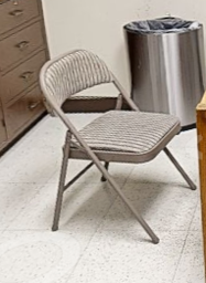 [#B4-12] Folding chair